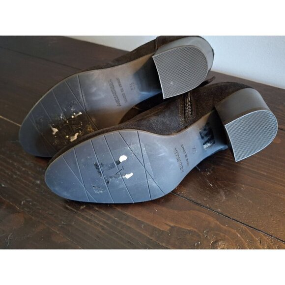 Aquatalia Fabrizia Black Suede Ankle Bootie/NWOB, Size 5.5 - Picture 9 of 11